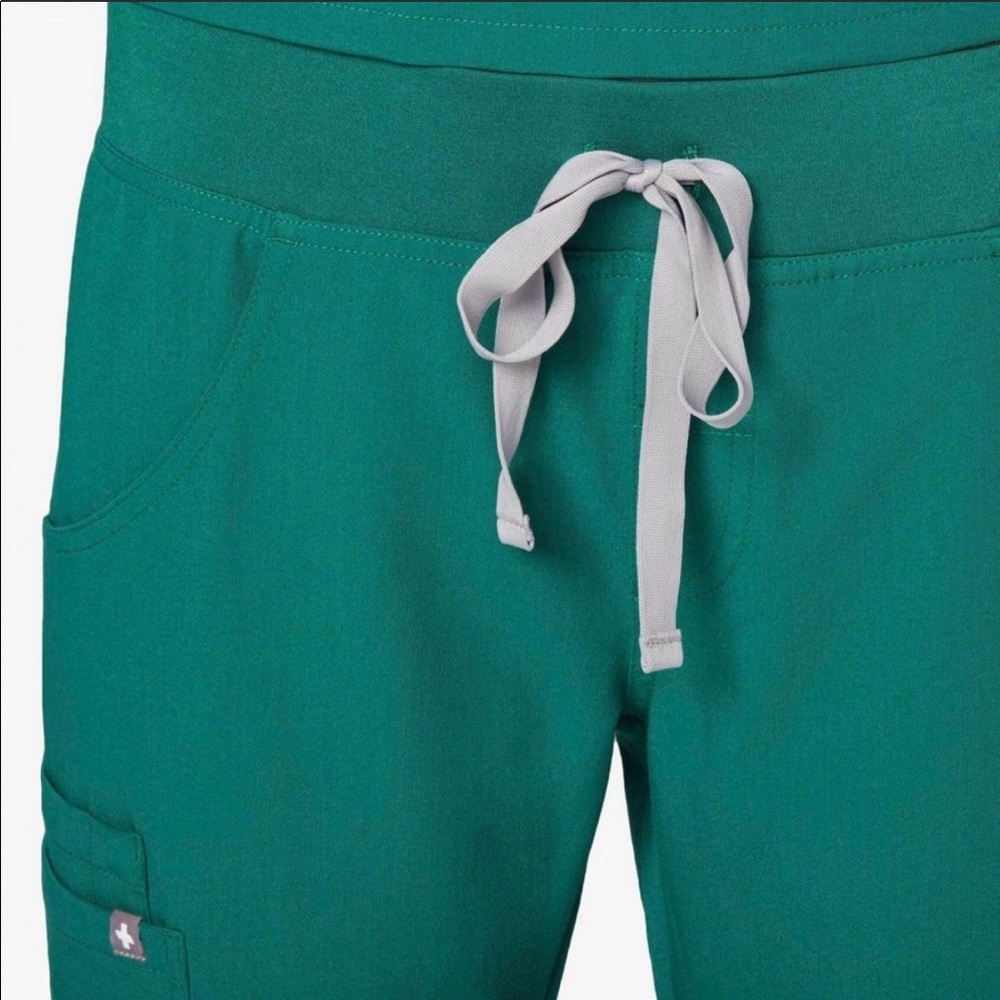 Hunter green figs kade cargo scrub bottoms